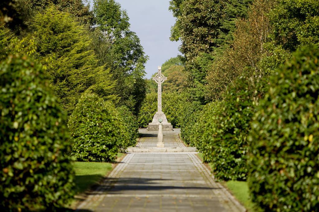 Moyvalley Hotel & Golf Resort Buitenkant foto
