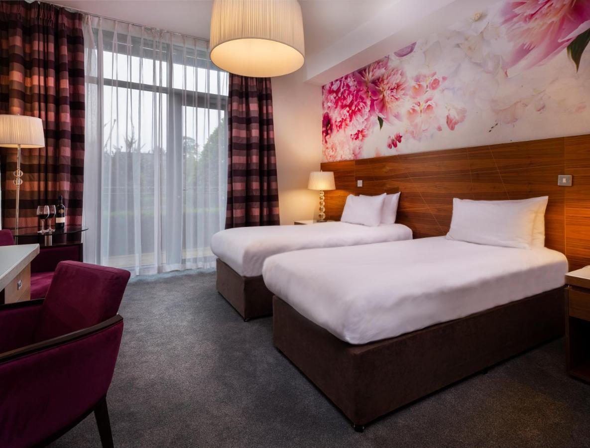 Moyvalley Hotel & Golf Resort Buitenkant foto